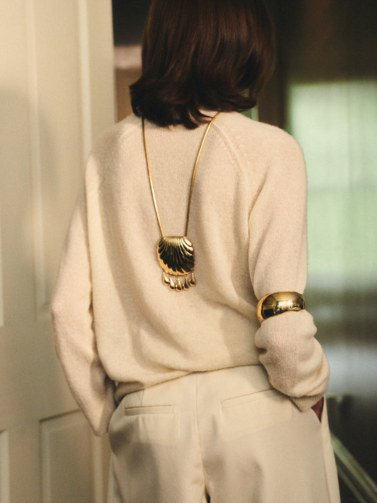 Petra Shell Necklace in Gold