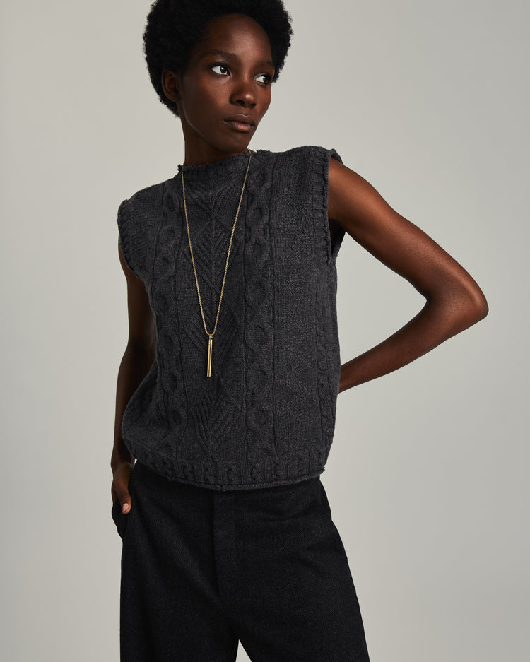 Stash Pendant 18k Yellow Gold with Cabochon Emerald