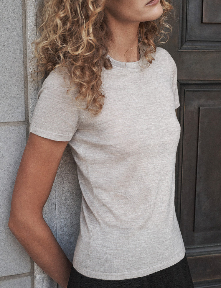 The Cashmere Silk T-Shirt Taupe
