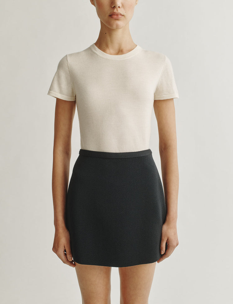 The T-Shirt in Cashmere and Silk in Ivory