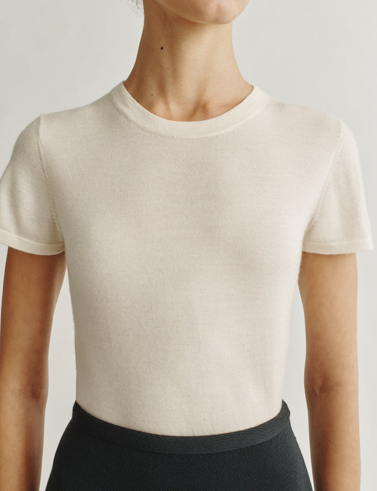 The T-Shirt in Cashmere and Silk in Ivory