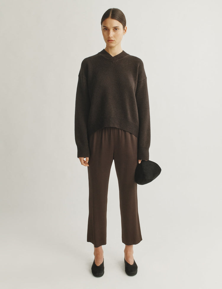 The Julian Sweater in Wool and Cashmere in Espresso