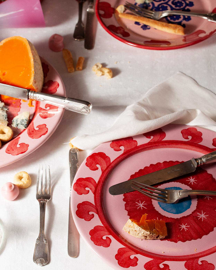 Circle Dessert Plate in Pink & Red