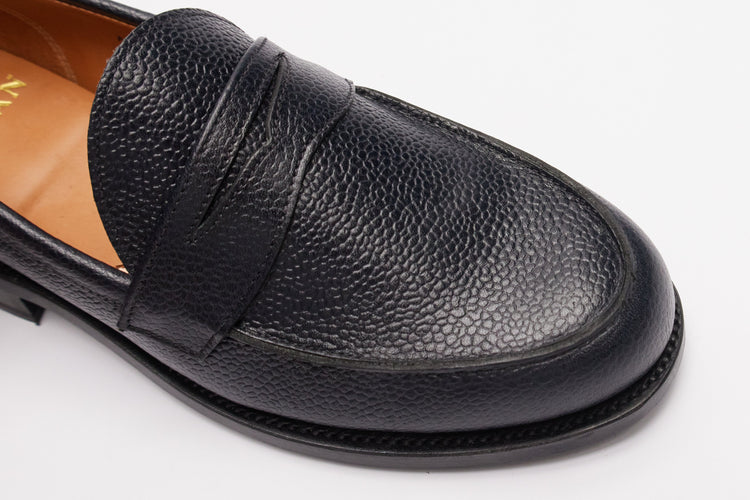 Ludo Penny Loafer in Black