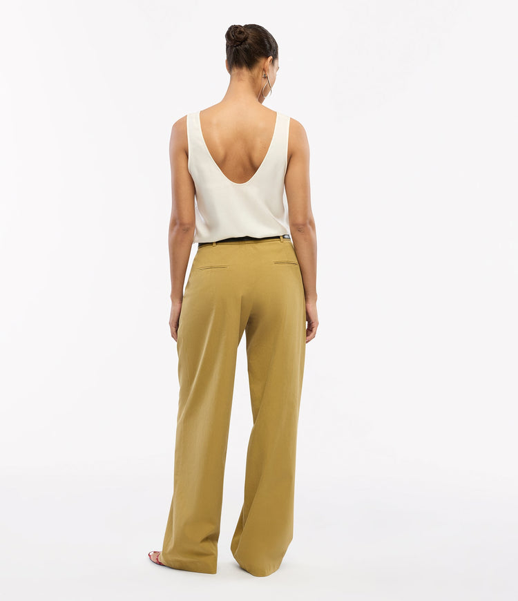 Relaxed Wide Leg Pant