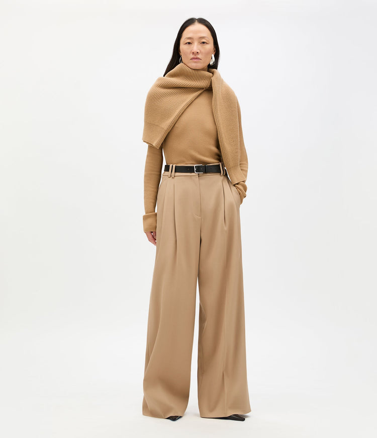 Twill Pleated Trouser in Camel