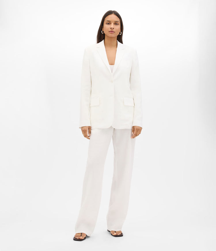 Relaxed Blazer in Off White