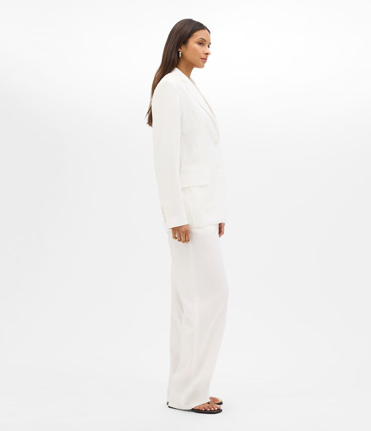 Relaxed Blazer in Off White