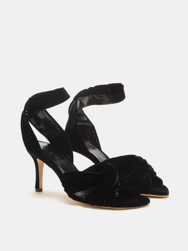 Antonia Pump in Black Velvet