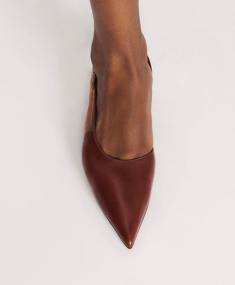 Anna Slingback in Saddle