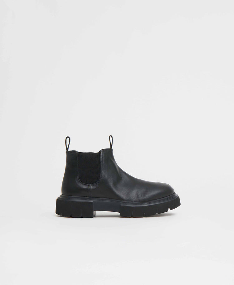 Camilla Boot in Black