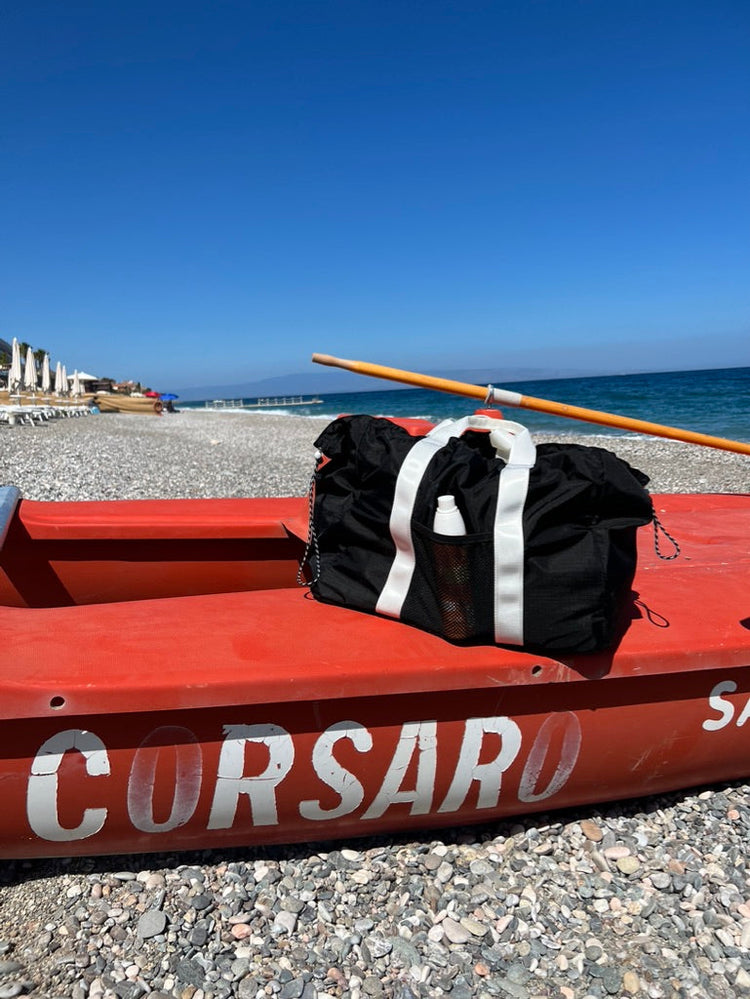 The Bondi Duffel in Penguin