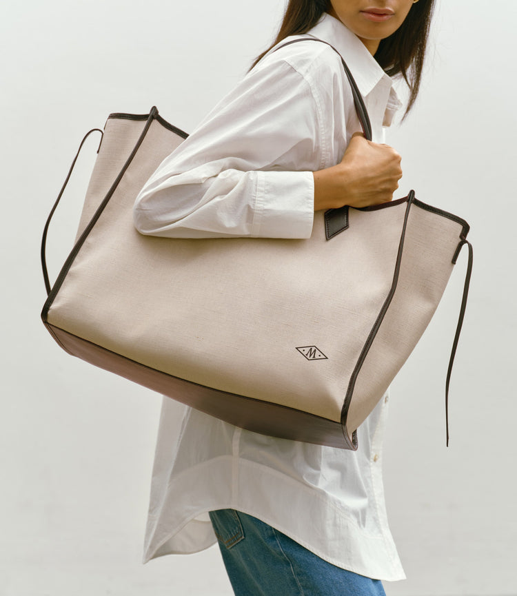 Chameleon 41 in Elvis and Natural Linen with Cacao