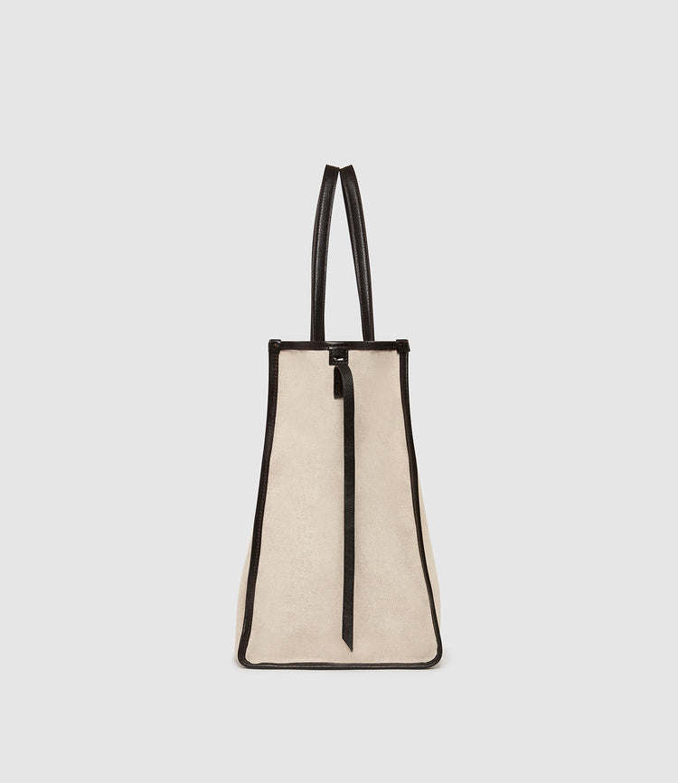 Chameleon 41 in Elvis and Natural Linen with Cacao