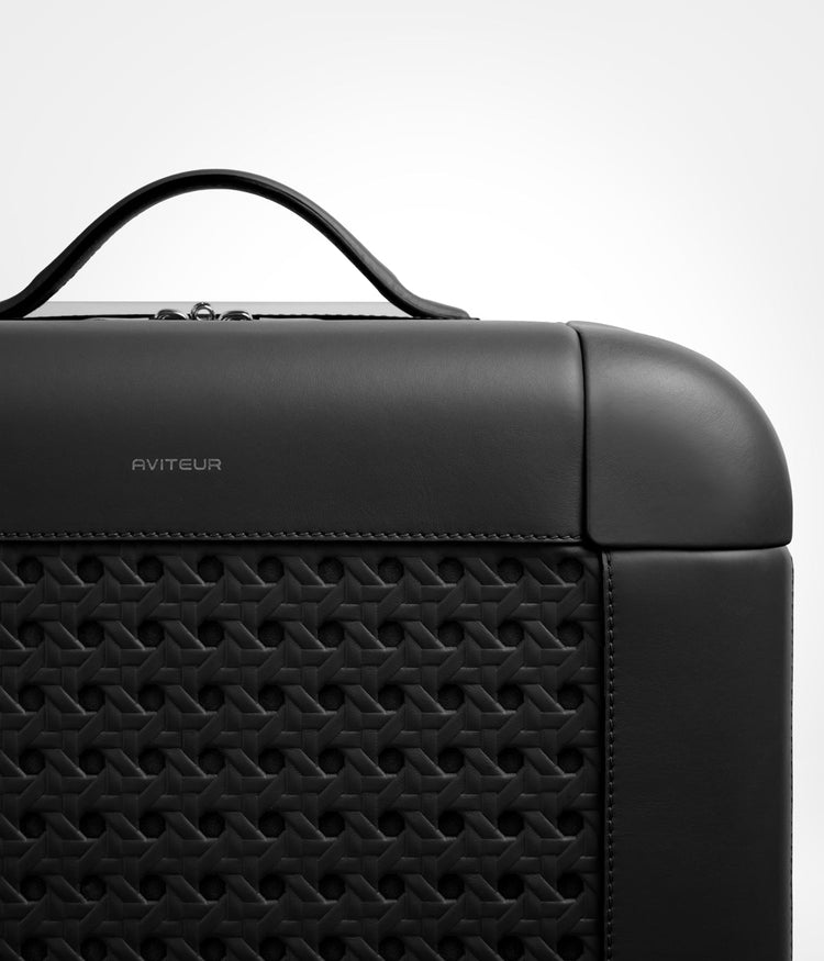 Carry-On 25 in Jet Black