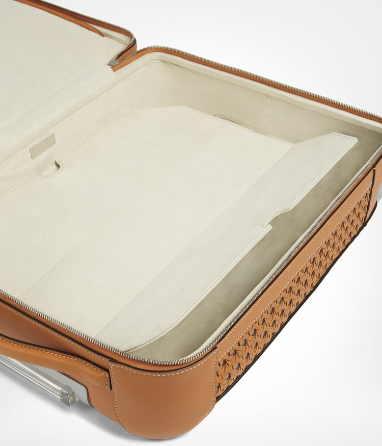 Carry-On 19 in Walnut