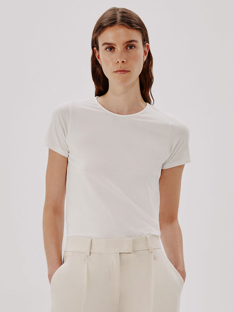 Fitted Tee in White