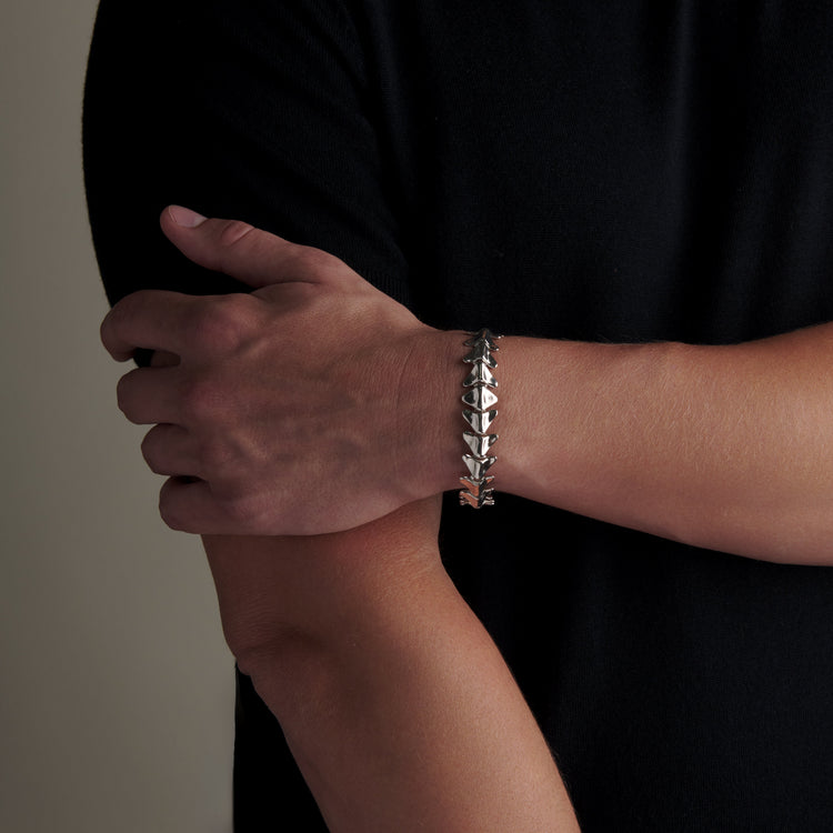 Fishbone Bracelet in 24k Platinum