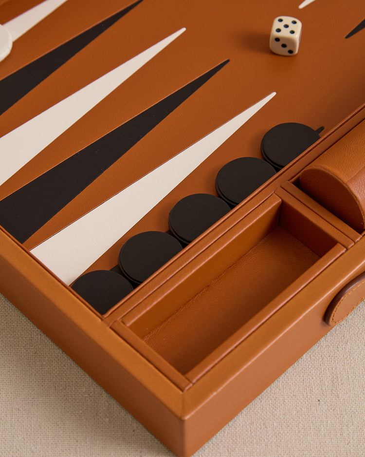 Rear Window Backgammon in Vacchetta