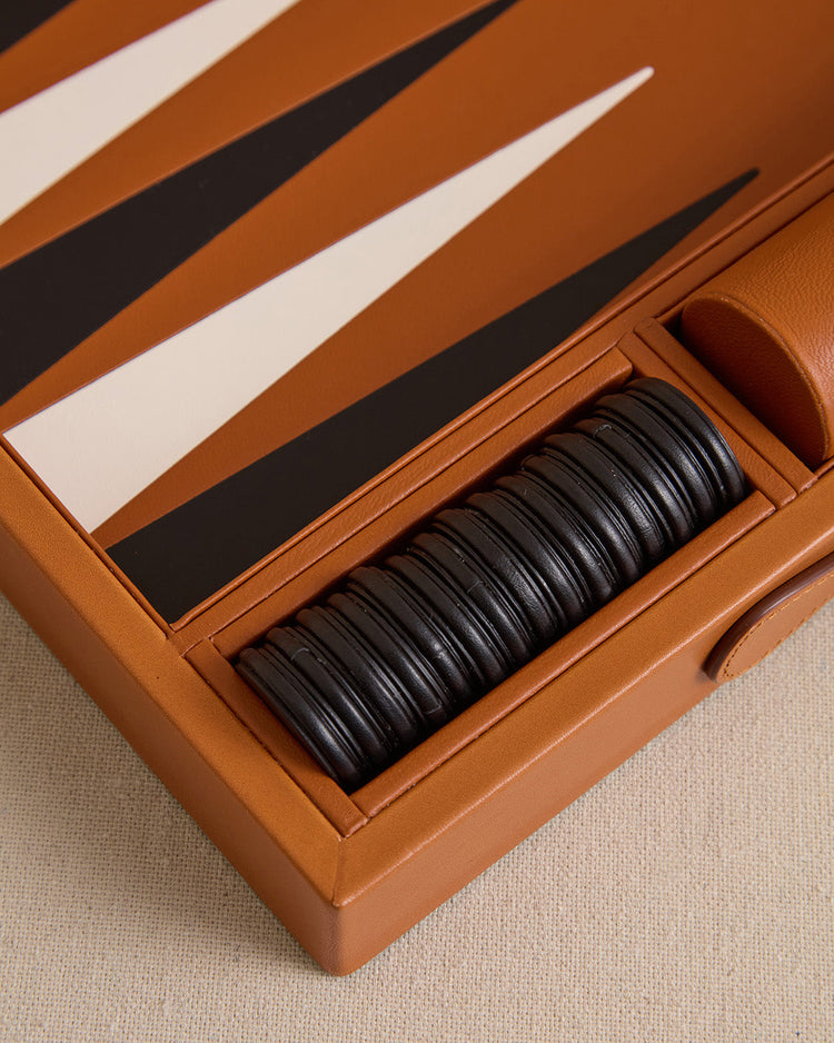 Rear Window Backgammon in Vacchetta