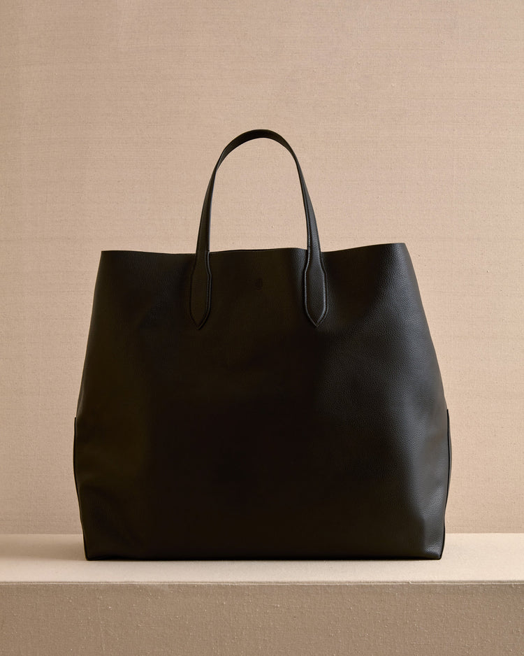 Eleanor 55 in Black Tumbled Grain