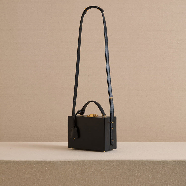 Grace 18 in Black