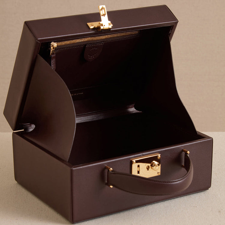 Grace 21 in Chocolate