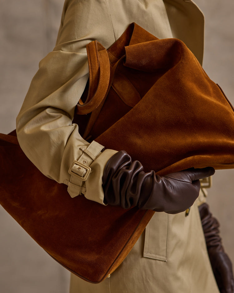 Eleanor 42 in Suede Honey