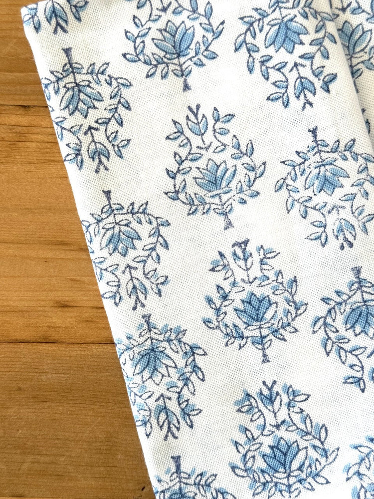 Navy Tablescape: Table Throw + Dinner Napkins Set