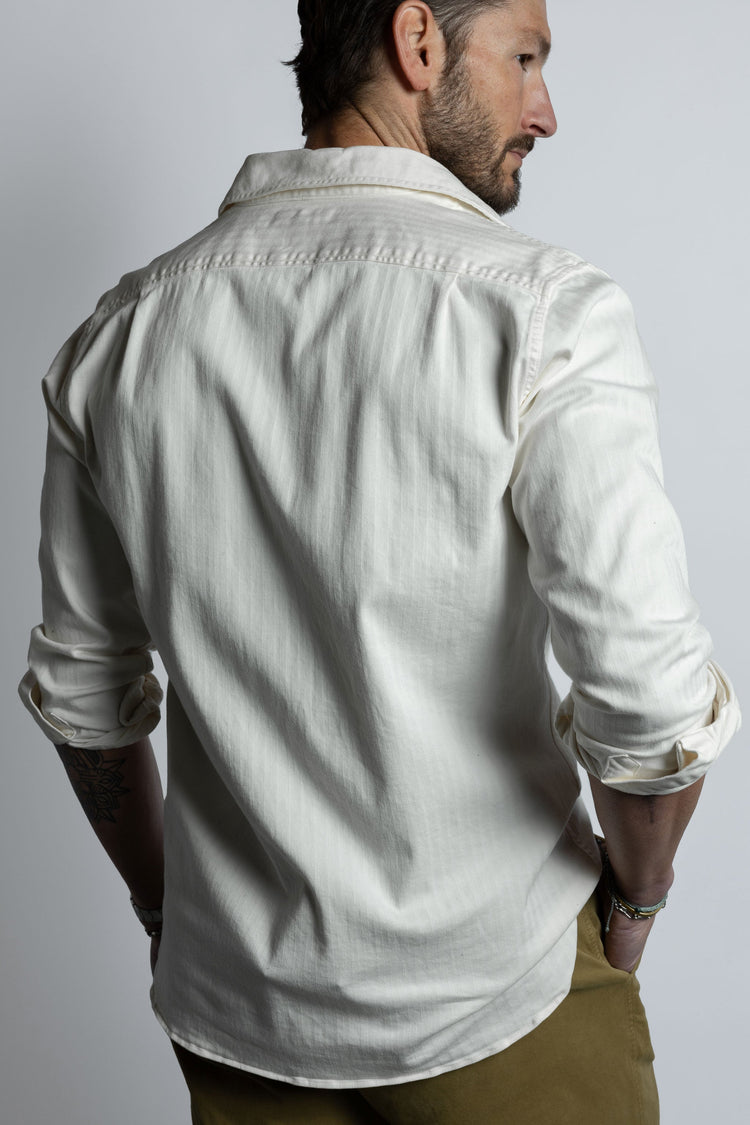 Eaton Garment Dyed Herringbone Shirt in Chalk