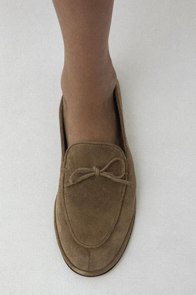 Parker in Taupe Suede