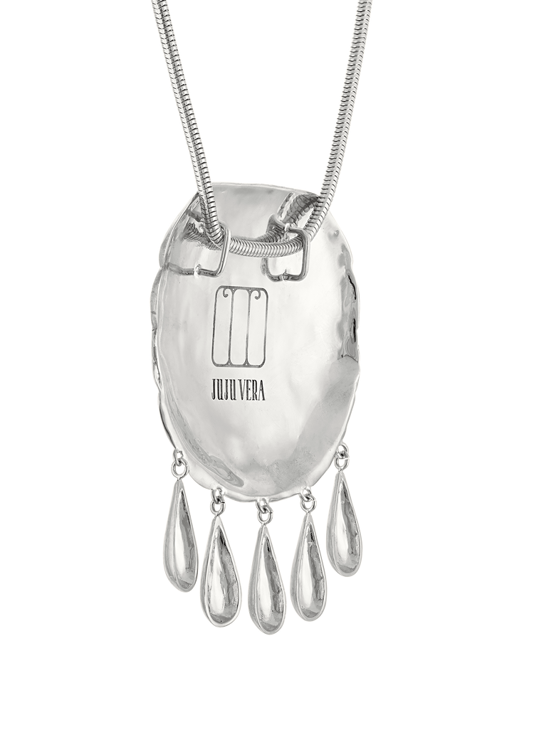 Petra Shell Necklace in Silver