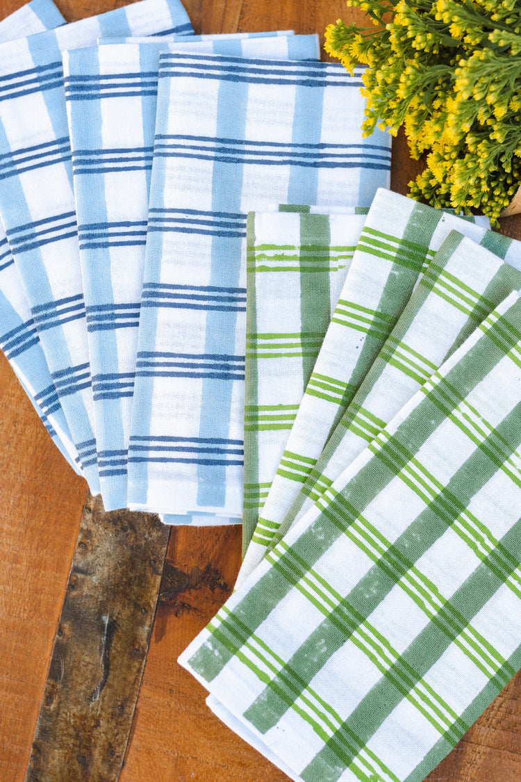 Dinner Napkins (Set of Four) in Plaid, Sage & Vine