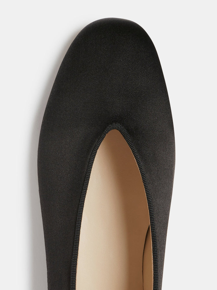 Regency Slipper in Black Satin