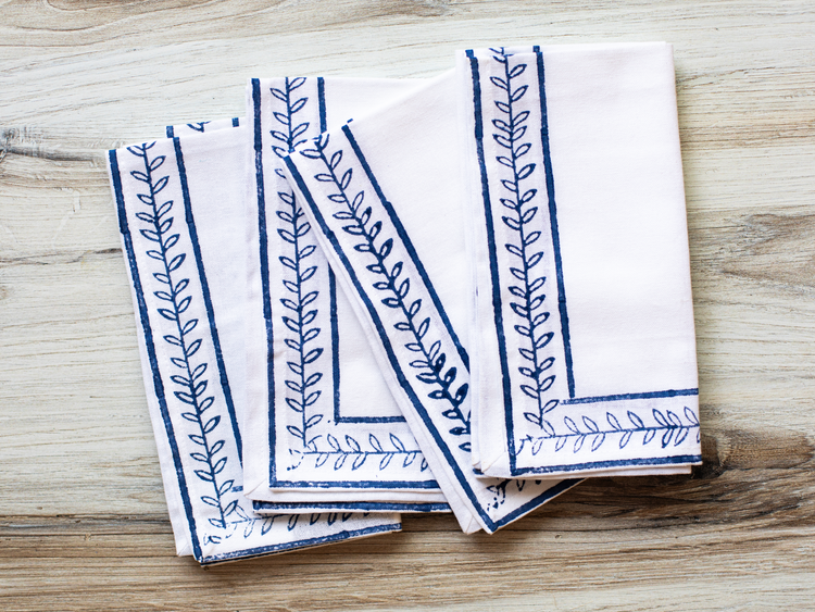 Dinner Napkins (Set of Four) in Vine Border, Navy