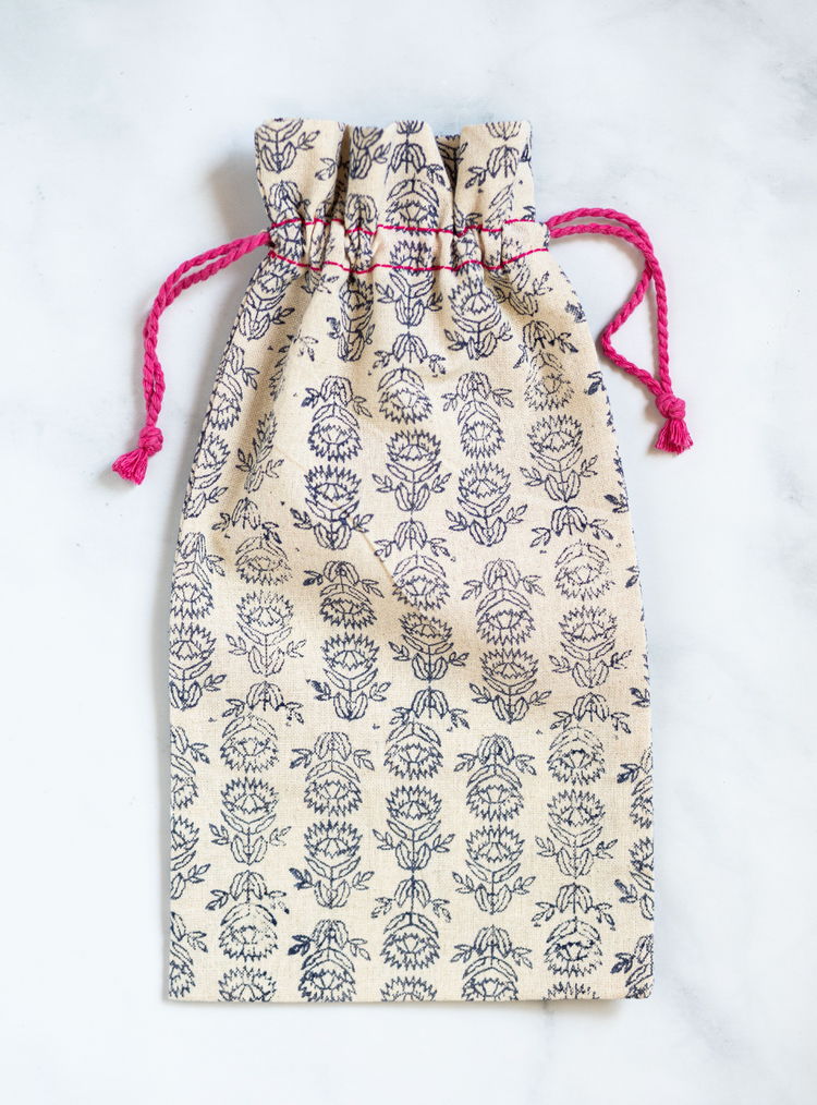Wine Gift Bag in Pink Thread with Protea, Navy