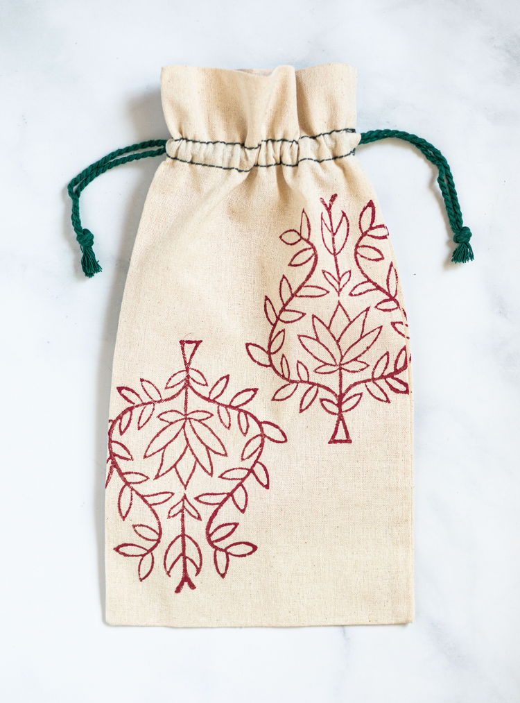 Wine Gift Bag in Green Thread with Lotus, Berry