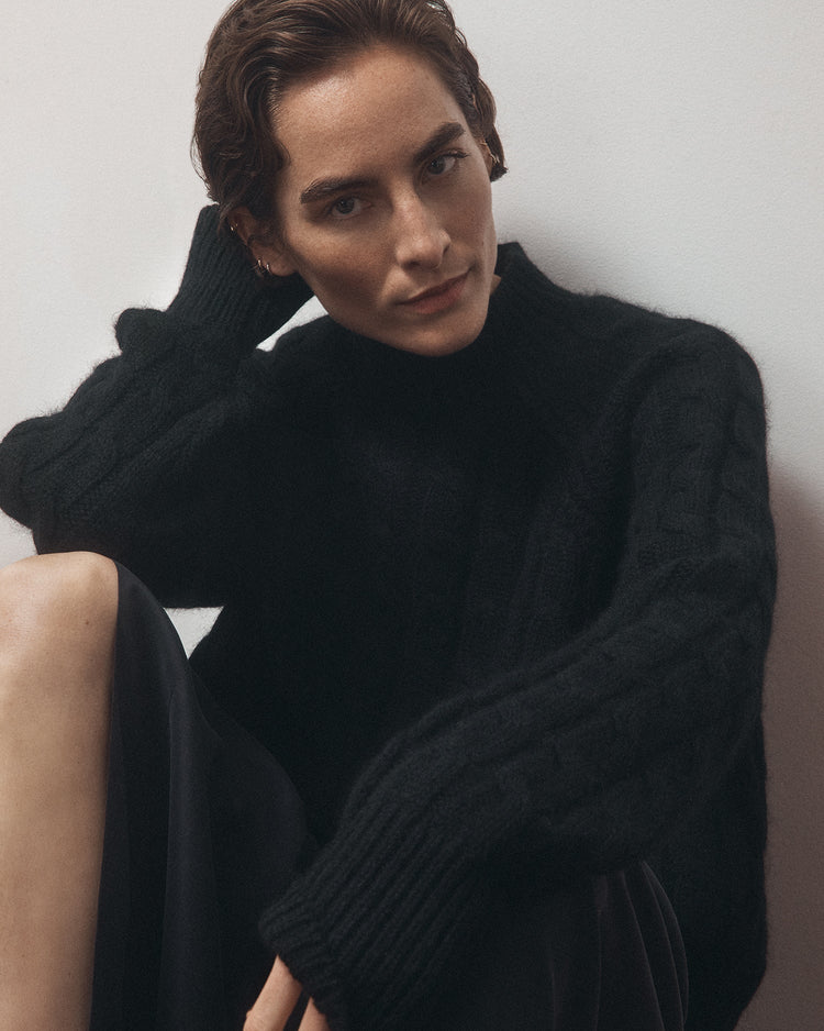 Snow Goose Sweater in Black