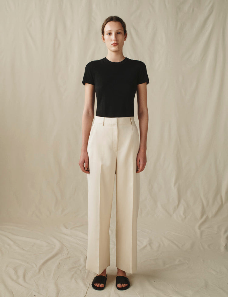 The T-Shirt in Cashmere and Silk in Black