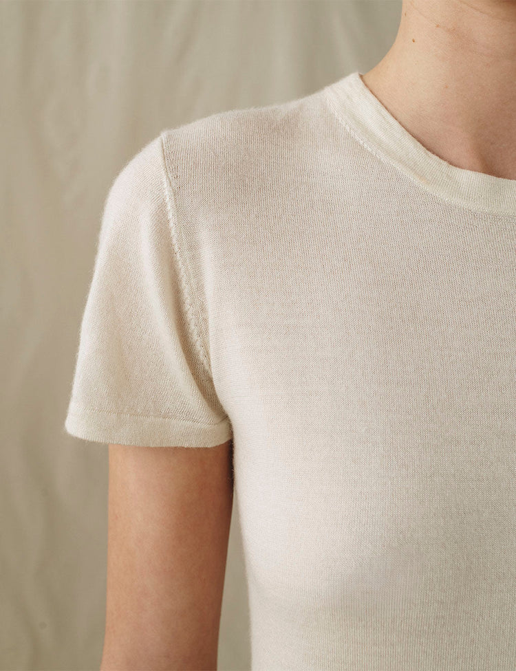 The T-Shirt in Cashmere and Silk in Ivory