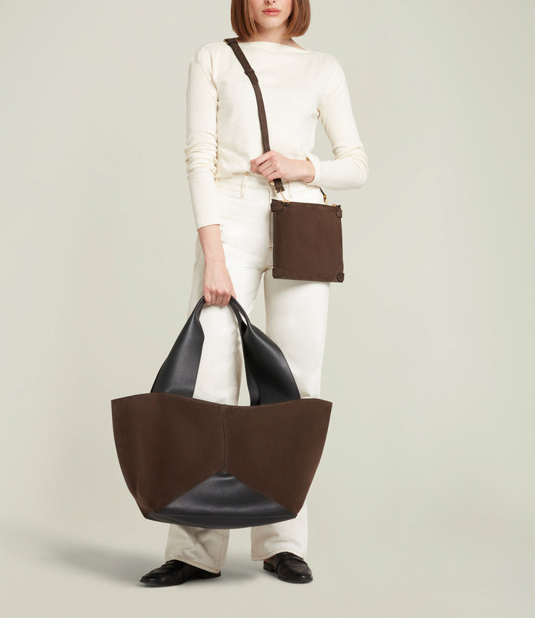 Market Weekend Bag in Chocolate and Black