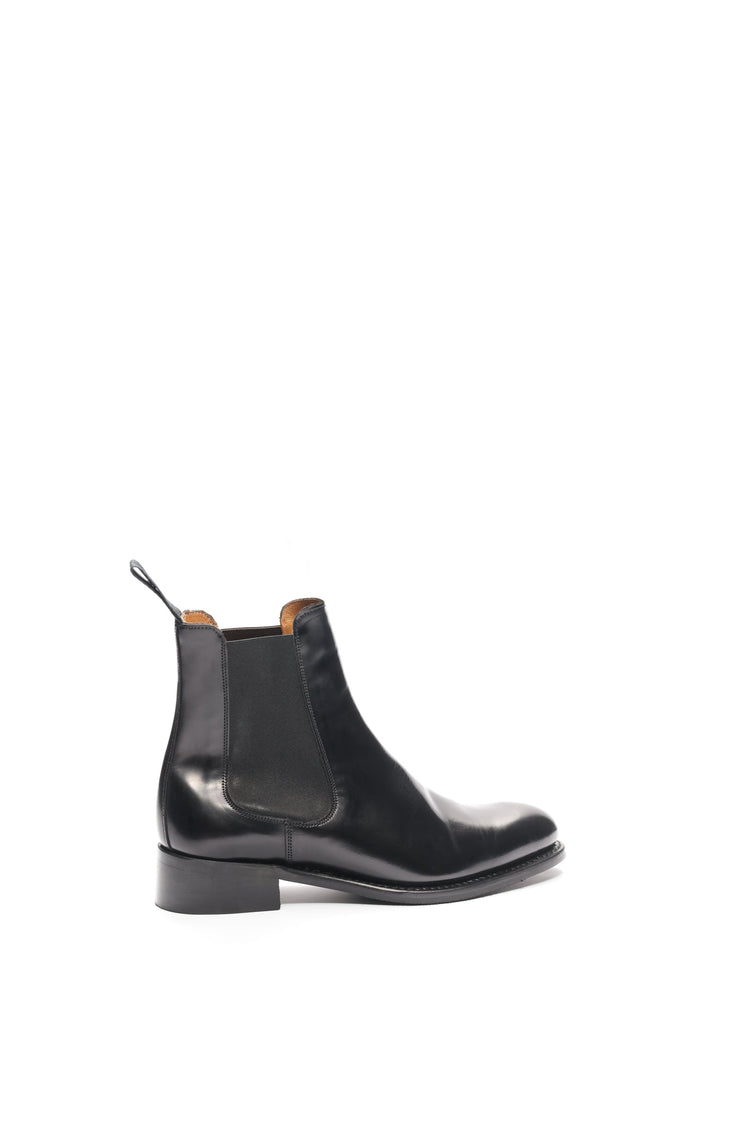 Silvia Chelsea Boots in Black