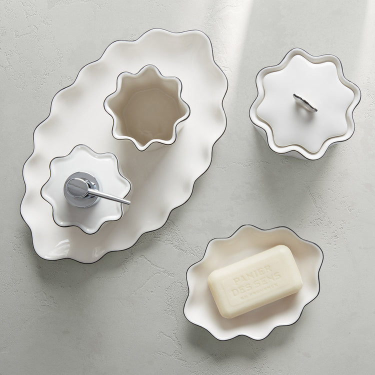 Le Marais Bath Accessories