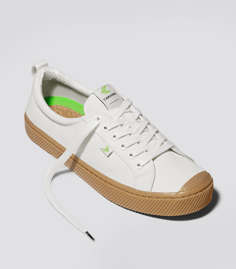 Women’s OCA Low Gum Off-White Canvas Sneaker