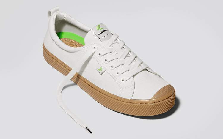 Women’s OCA Low Gum Off-White Canvas Sneaker