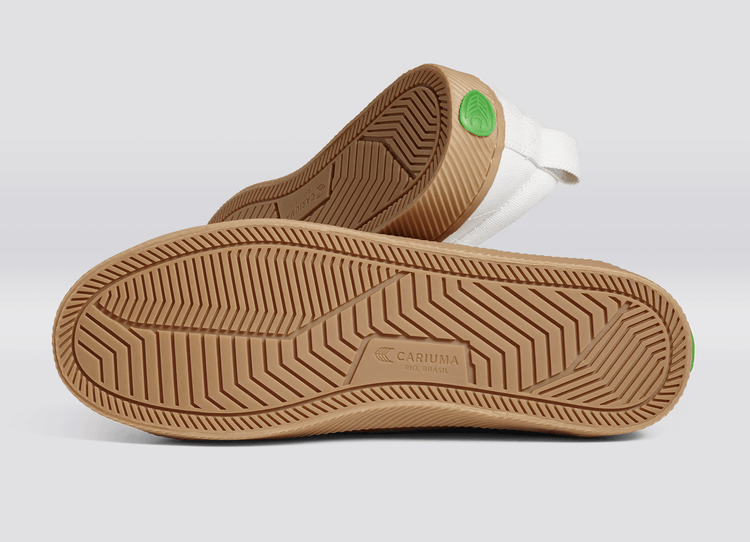 Women’s OCA Low Gum Off-White Canvas Sneaker