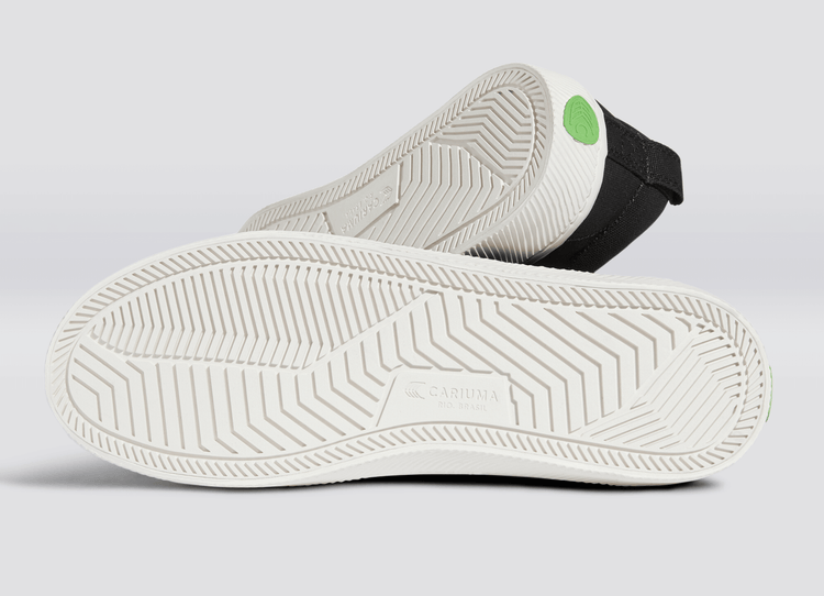 Women’s Oca Low-Top Black Canvas Sneaker