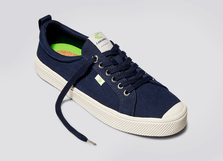 Men’s Oca Low-Top Navy Canvas Sneaker