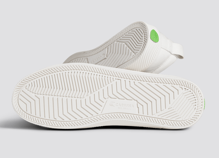 Men’s Oca Low-Top Off-White Canvas Sneaker