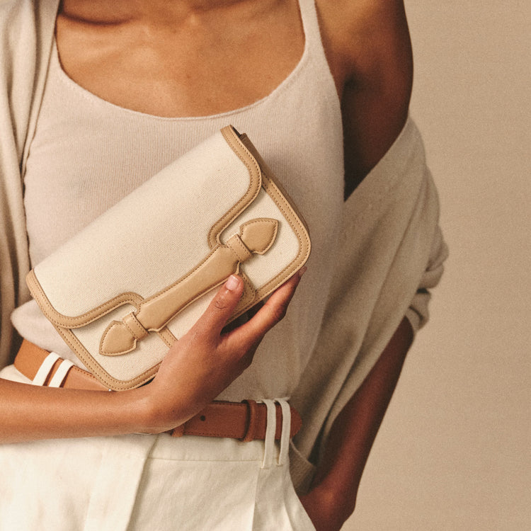 Romy Clutch in Canvas Natural